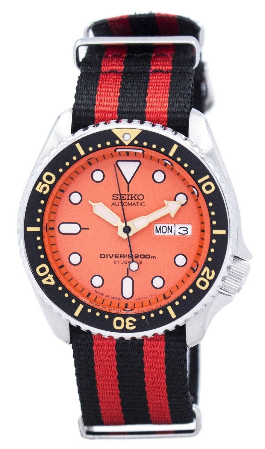 Seiko Automatic Diver's 200M NATO Strap SKX011J1-var-NATO3 herrklocka