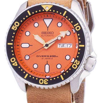 Seiko Automatic SKX011J1-var-LS18 Diver's 200M Japan-tillverkad brunt läderarmband herrklocka